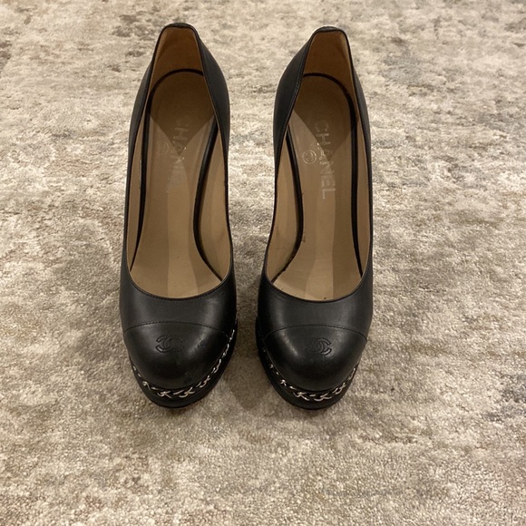 Chanel pumps - Picture 2 of 6